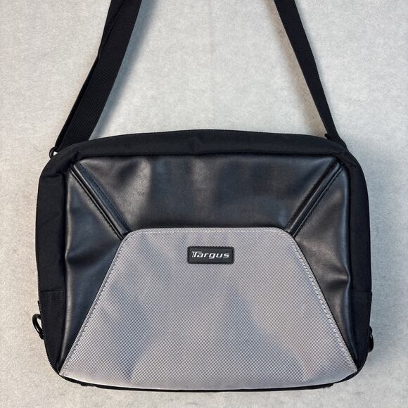 Targus‎ Bag Carry Case Tablet iPad Black 12x9 Inches Divider Pockets Laptop - Picture 1 of 8